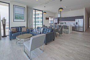 Waves Views Luxury 3BR Oceanfront Condo
