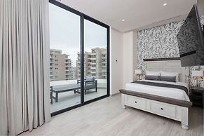 Waves Views Luxury 3BR Oceanfront Condo