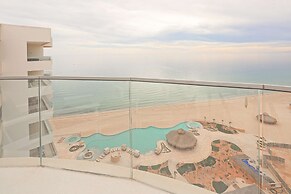 Waves Views Luxury 3BR Oceanfront Condo