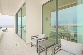 Waves Views Luxury 3BR Oceanfront Condo