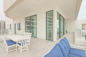 Waves Views Luxury 3BR Oceanfront Condo