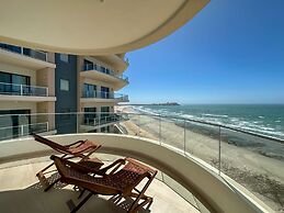 5BR Beachfront Luxury Condo