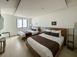5BR Beachfront Luxury Condo