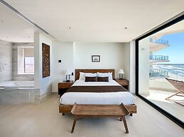 5BR Beachfront Luxury Condo