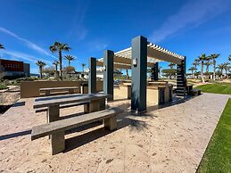 5BR Beachfront Luxury Condo