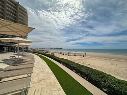 5BR Beachfront Luxury Condo