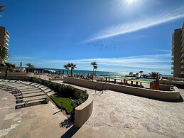 5BR Beachfront Luxury Condo