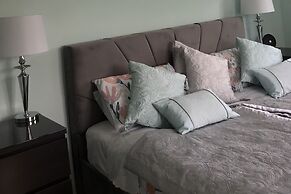 More Than Just a Room Apartment Carlisle / Borders