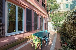 Charming apt with Garden in Castelletto