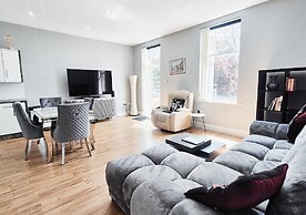 Stylish & Modern 2BR Flat