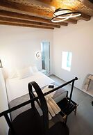 Kimolos Vibes Suites