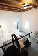 Kimolos Vibes Suites
