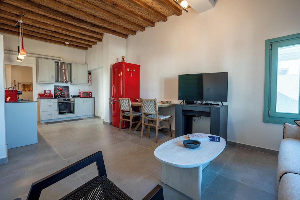 Kimolos Vibes Suites