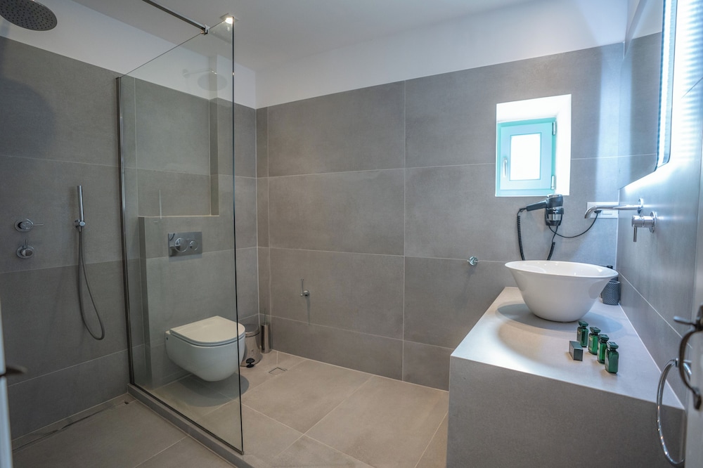 Kimolos Vibes Suites