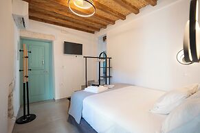 Kimolos Vibes Suites