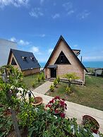 Azhara Bungalov
