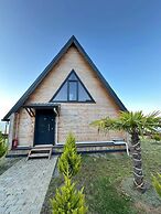 Azhara Bungalov