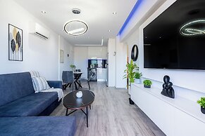 Olympus Stylish 2-BR Apt in Larnaca