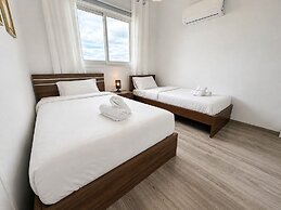 Olympus Stylish 2-BR Apt in Larnaca