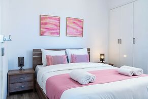 Olympus Stylish 2-BR Apt in Larnaca