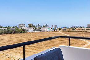Olympus Stylish 2-BR Apt in Larnaca