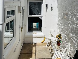 Lizzys Cottage