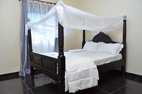 Kamfart Safari Lodge