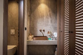 The River Suites - Adults Only