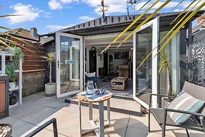 Garden Room With Parking By My Getaways