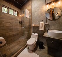 Off the Grid Monteverde