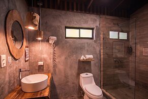 Off the Grid Monteverde