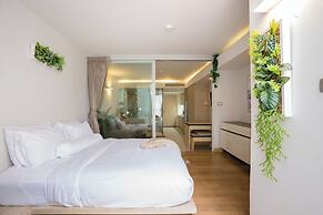 Beachside Chic Coastal Hideaway