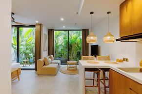 Sunny Muse by Betterplace