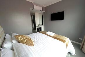 B Hotels Angeles City