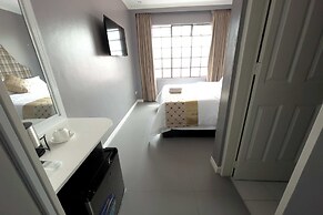 B Hotels Angeles City