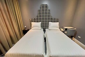 B Hotels Angeles City