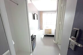 B Hotels Angeles City
