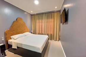B Hotels Angeles City