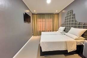 B Hotels Angeles City