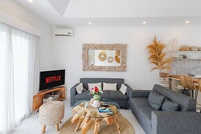 Villa Mylandro by Pertama Stay