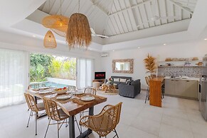 Villa Mylandro by Pertama Stay