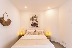 Villa Mylandro by Pertama Stay