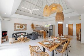 Villa Mylandro by Pertama Stay