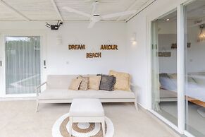 Villa Mylandro by Pertama Stay