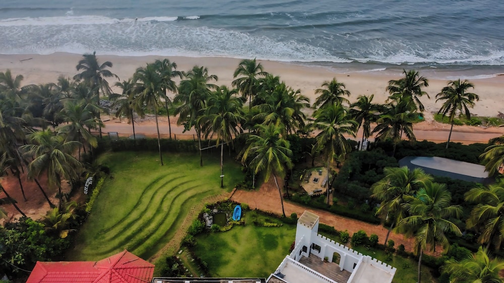 Cheshire Village - Beach Resort