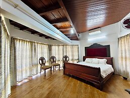 Cheshire Village - Beach Resort