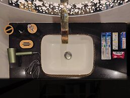 Modern Luxe Studio Apartment in Uttara Near Airport