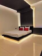 Modern Luxe Studio Apartment in Uttara Near Airport
