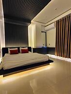 Modern Luxe Studio Apartment in Uttara Near Airport