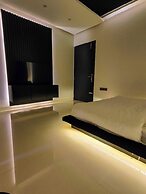 Modern Luxe Studio Apartment in Uttara Near Airport